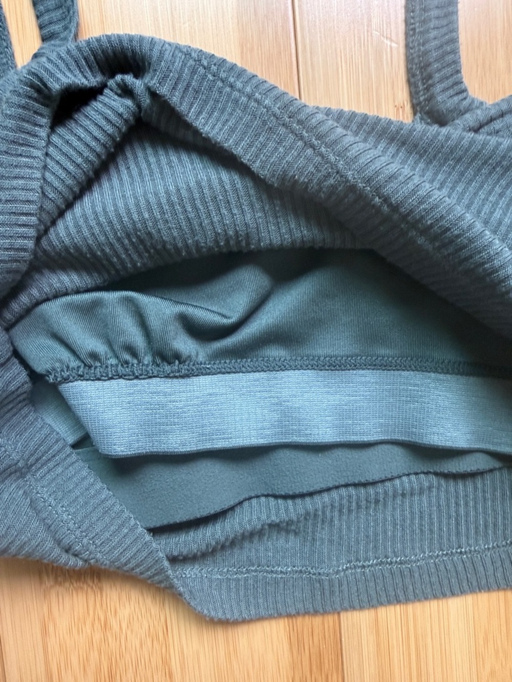 Alo Ribbed Sports Bra - Picture 2 of 3